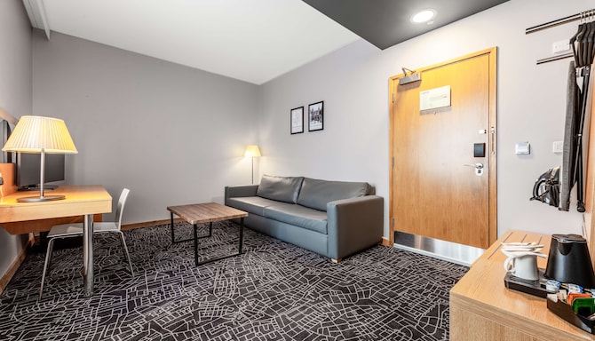 Park Inn by Radisson Peterborough - Family Room