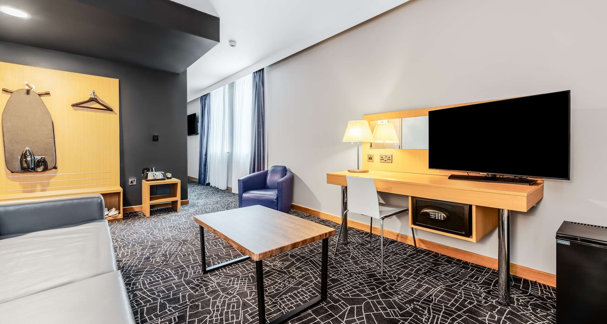 Park Inn by Radisson Peterborough - Junior Suite