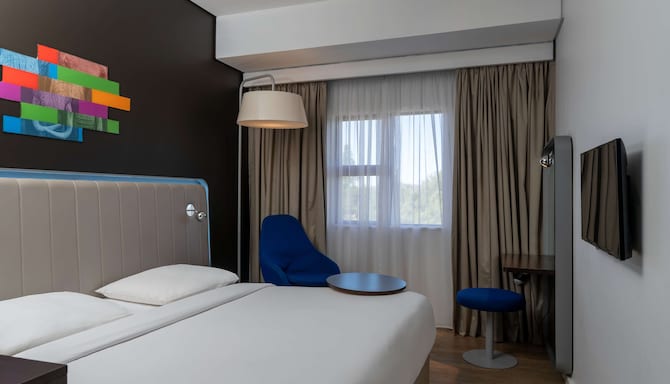 Park Inn by Radisson Polokwane - Standard Room Pool View