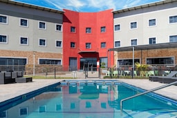 Park Inn by Radisson Polokwane - Swimming Pool