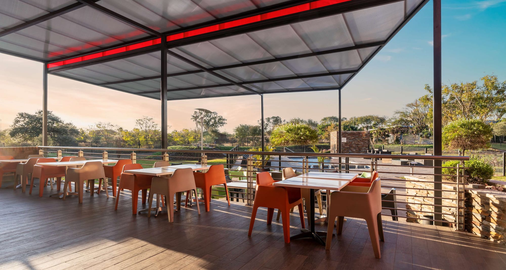 Park Inn by Radisson Polokwane - Live Inn Restaurant Outdoor Upper Terrace
