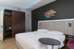 Park Inn by Radisson Polokwane - One Bedroom Suite