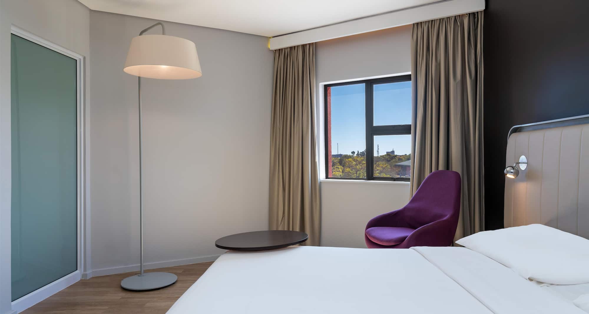 Park Inn by Radisson Polokwane - Suite - One Bedroom & Pool View