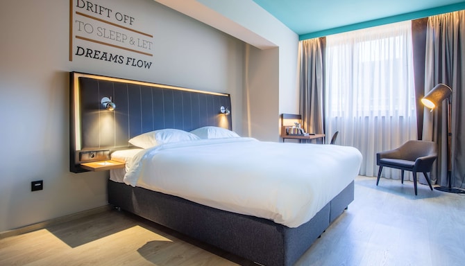 Park Inn by Radisson Poznan - Standard Room