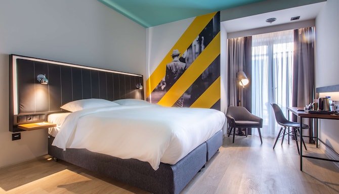 Park Inn by Radisson Poznan - Superior Room with Balcony