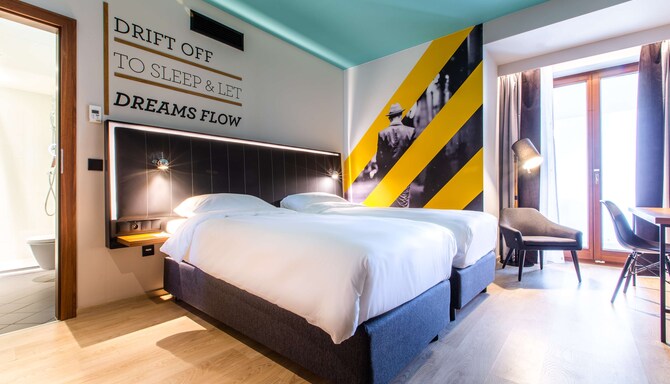 Park Inn by Radisson Poznan - Superior Room with Balcony