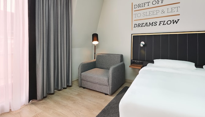 Park Inn by Radisson Poznan - Family Room