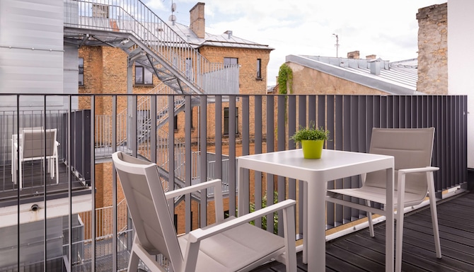 Park Inn by Radisson Residence Riga Barona - One Bedroom Apartment Terrace