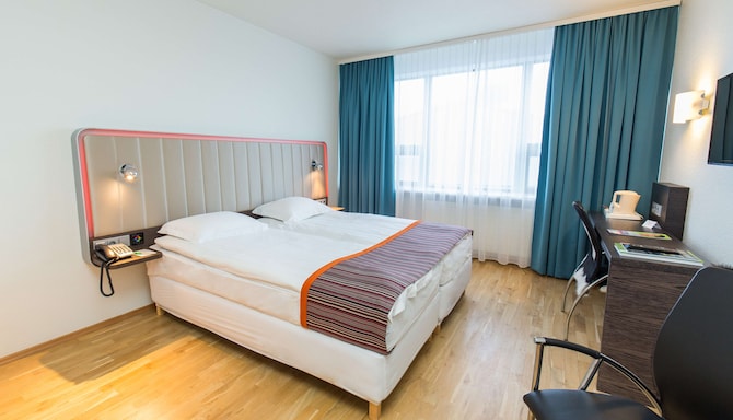Park Inn by Radisson Reykjavik Keflavik Airport - Standard Room