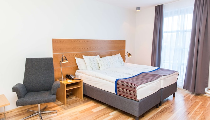 Park Inn by Radisson Reykjavik Keflavik Airport - Standard Room