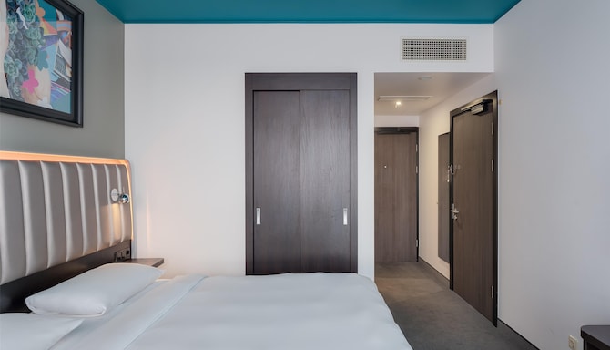 Park Inn by Radisson Riga Valdemara - Standard Room Balcony King