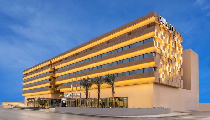 Park Inn by Radisson Riyadh - Exterior-3