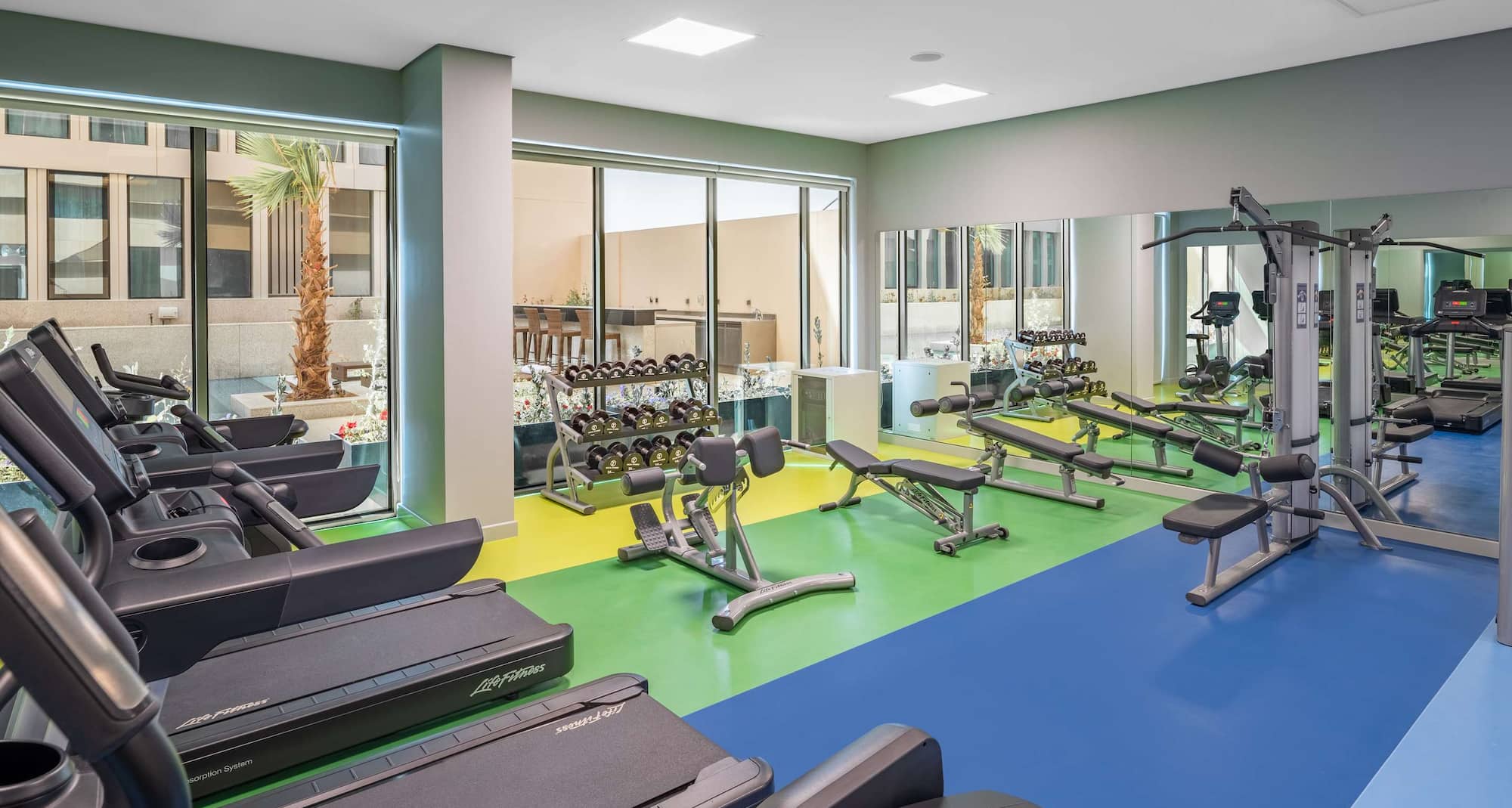 فندق بارك إن باي راديسون الرياض، نادٍ صحي