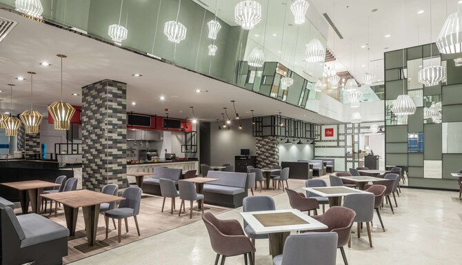 Park Inn by Radisson Riyadh - RBG Grill Restaurant-4