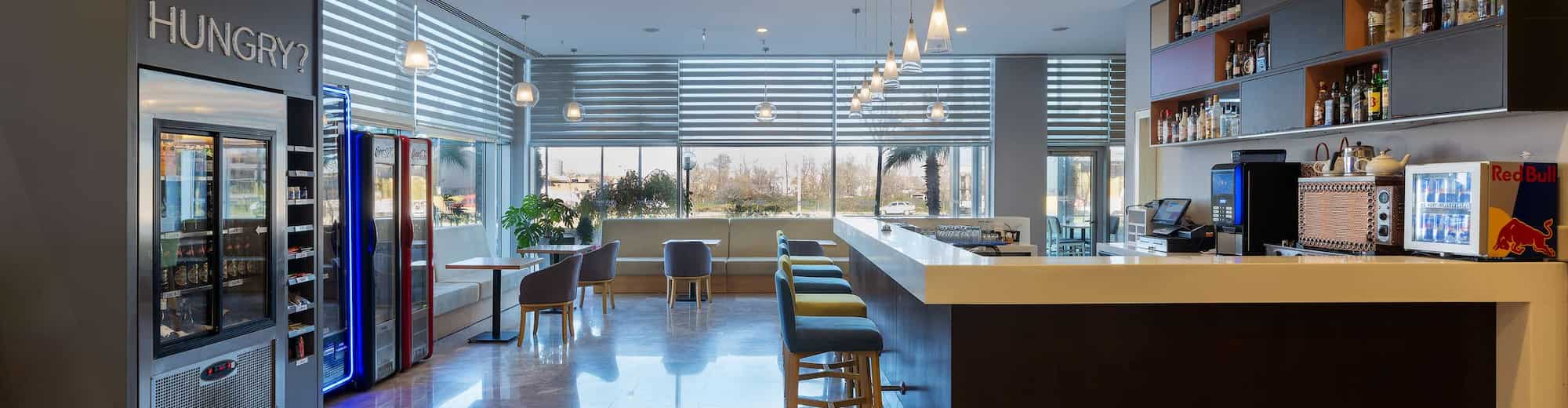 Park Inn by Radisson Samsun - Lobby Bar