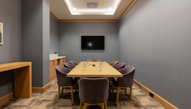 قاعة اجتماعات الأعمال 2