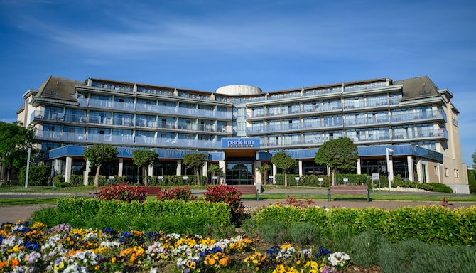 Park Inn by Radisson Sarvar Resort & Spa - Area esterna