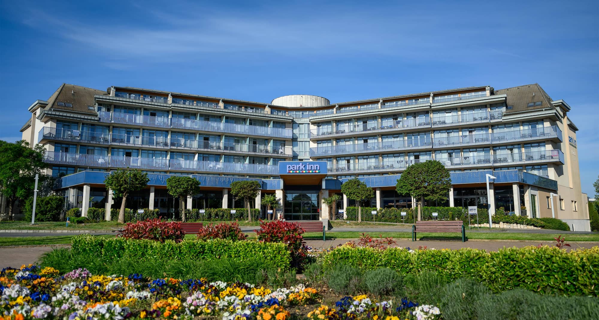 Park Inn by Radisson Sarvar Resort & Spa - Hotel Exterior
