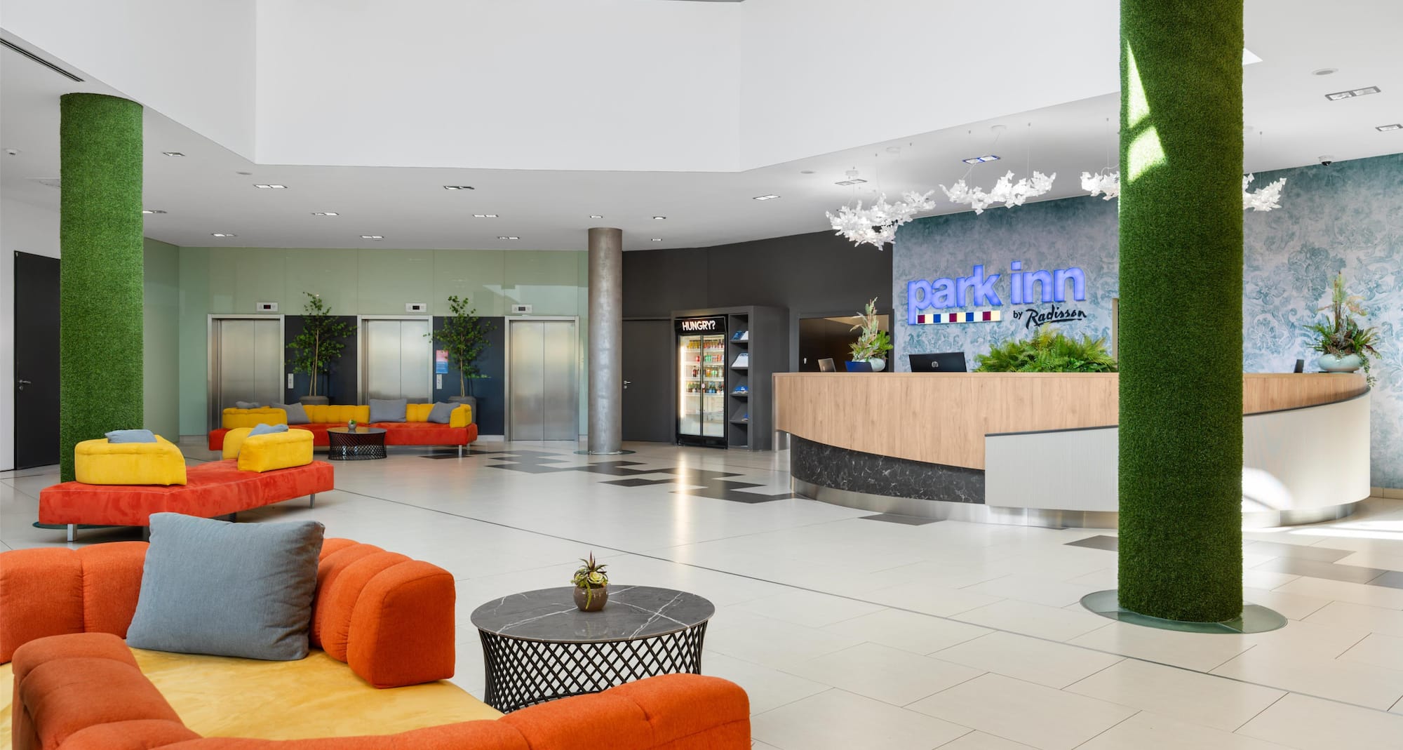 Park Inn by Radisson Sarvar Resort and Spa - Lobby