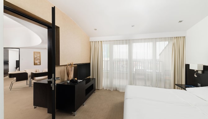 Park Inn by Radisson Sarvar Resort & Spa - Two-bedroom suite