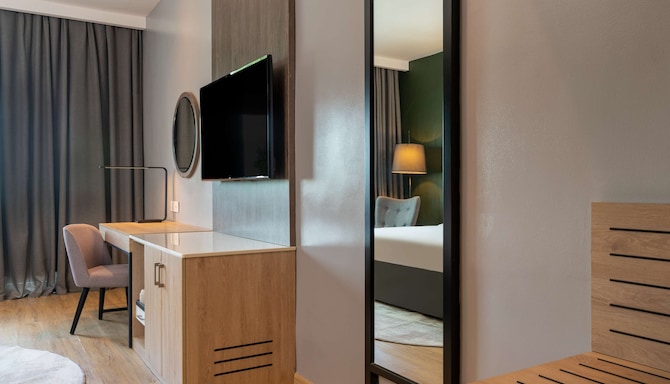 Park Inn by Radisson Serviced Apartments, Lagos Victoria Island - Superior Room with balcony