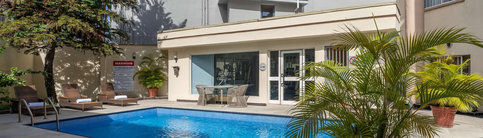 Park Inn by Radisson Serviced Apartments, Lagos Victoria Island - Gym Swimming Pool