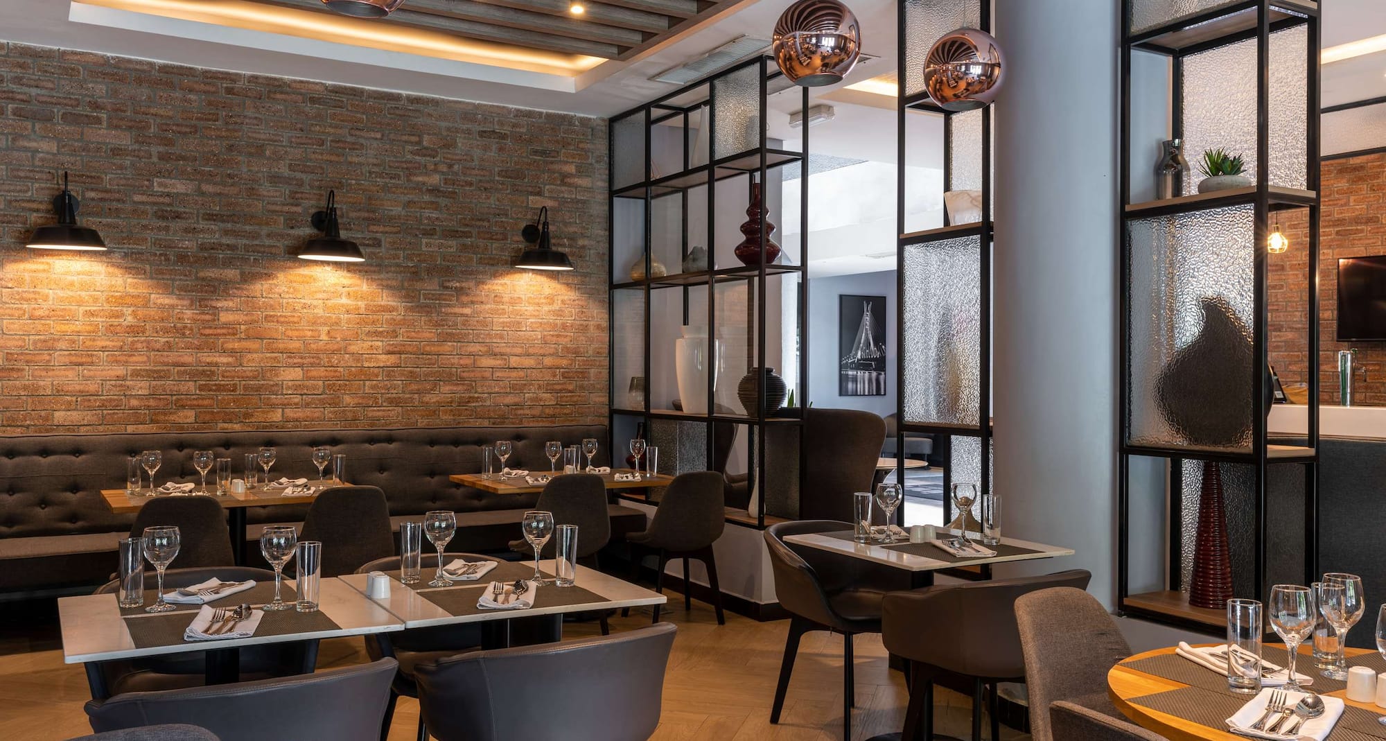 Park Inn by Radisson Serviced Apartments, Lagos Victoria Island - Restaurant