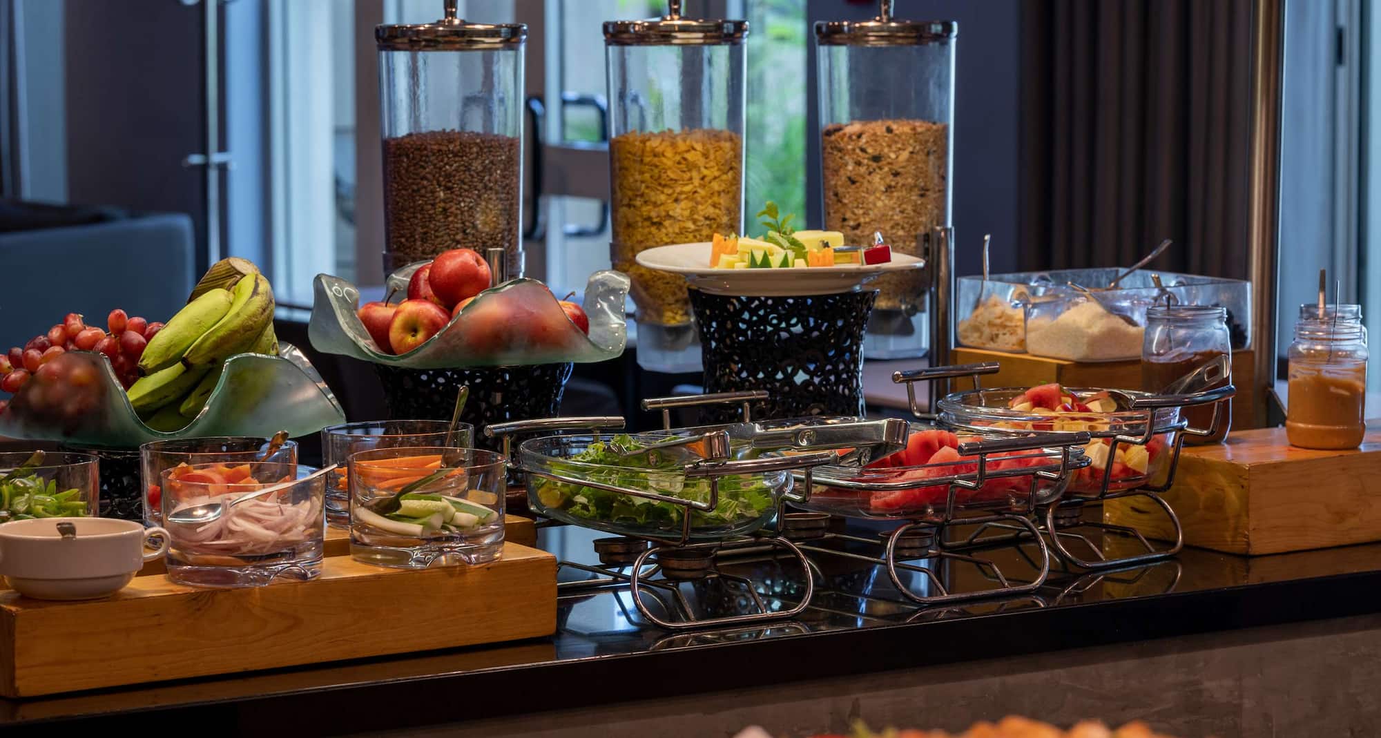 Park Inn by Radisson Serviced Apartments, Lagos Victoria Island - Super Breakfast