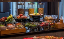 Park Inn by Radisson Serviced Apartments, Lagos Victoria Island - Super Breakfast