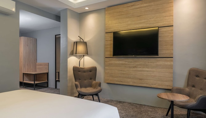 Park Inn by Radisson Serviced Apartments, Lagos Victoria Island - Suite One Bedroom