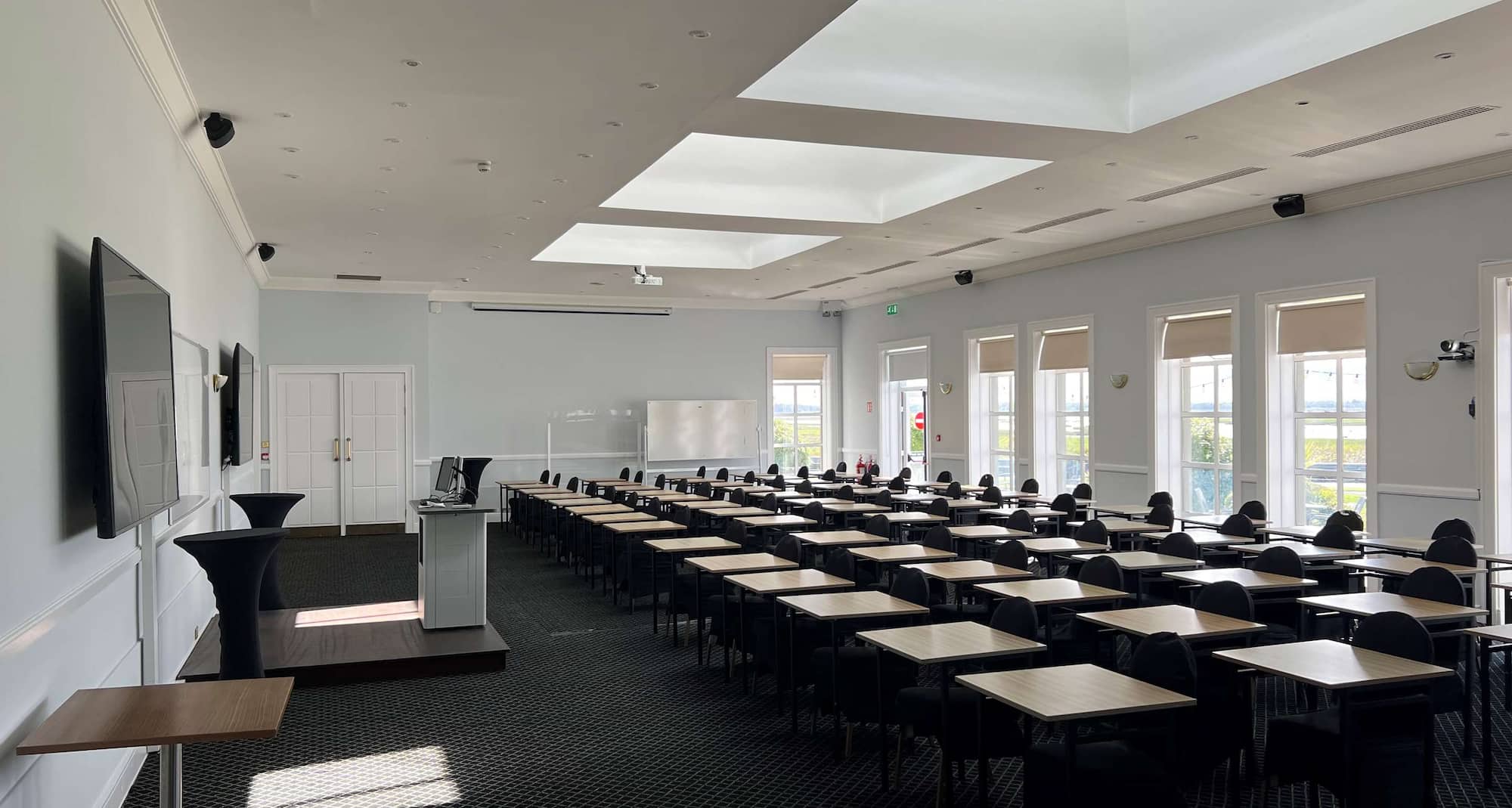 Park Inn by Radisson Shannon Airport - Burren Room