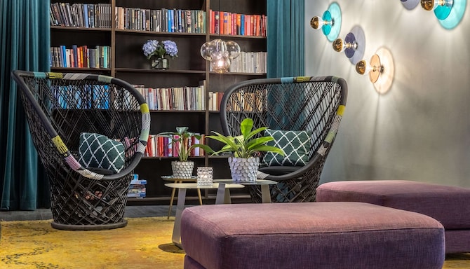 Park Inn By Radisson Stockholm Solna - Bibliotekslobby