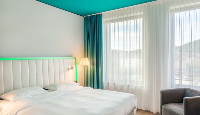 Park Inn by Radisson Stuttgart - Superior Room - High Floor