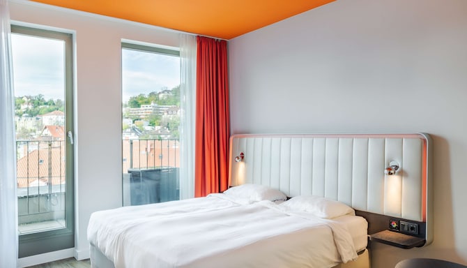 Park Inn by Radisson Stuttgart - Superior Room - Balcony