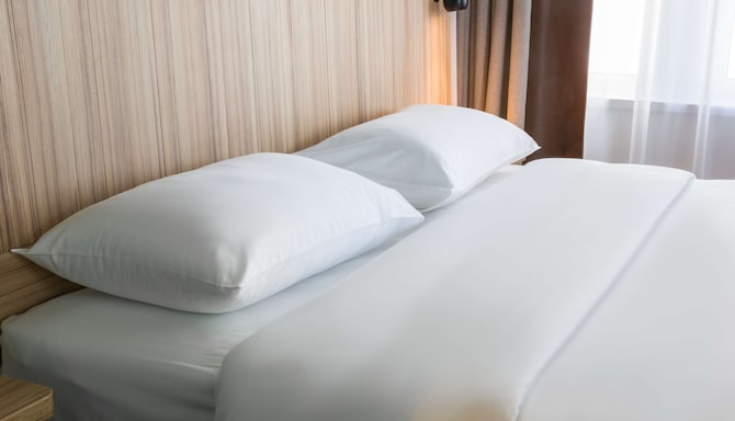 Park Inn by Radisson Surat - Guest Room