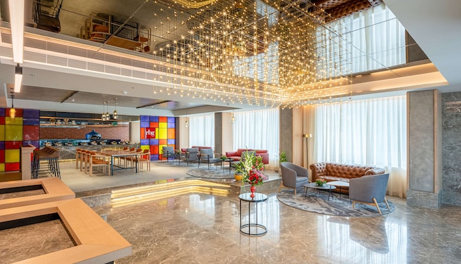 Park Inn by Radisson Vellore - Lobby