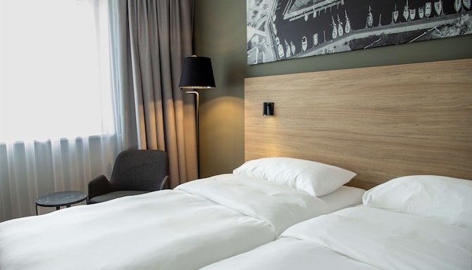 Park Inn by Radisson Vilnius Airport Hotel and Conference Centre - Standard Room