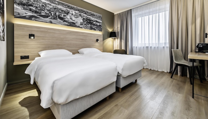 Park Inn by Radisson Vilnius Airport Hotel and Conference Centre - Superior twin room
