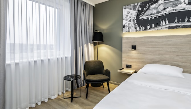 Park Inn by Radisson Vilnius Airport Hotel and Conference Centre - Standard room