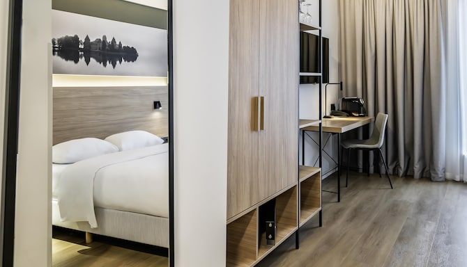 Park Inn by Radisson Vilnius Airport Hotel and Conference Centre - Superior room