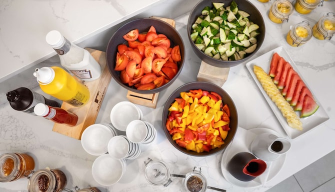 Park Inn by Radisson Vilnius Airport - Breakfast food