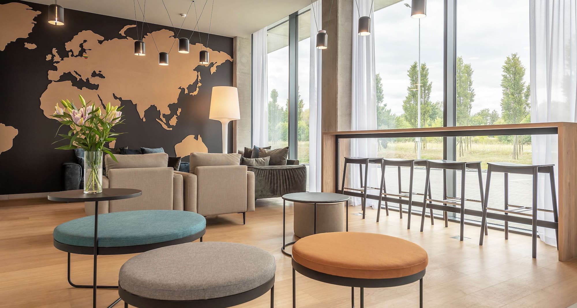 Park Inn by Radisson Vilnius Airport - Widok na lobby