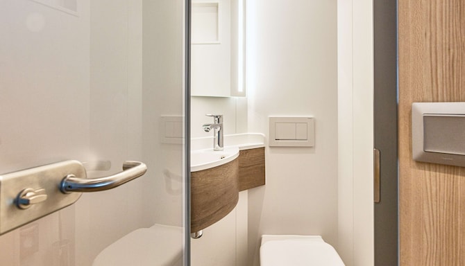 Park Inn by Radisson Wismar - Bad im Gästezimmer