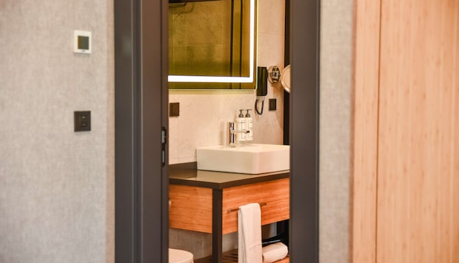 Park Inn by Radisson Yalova City Center - Süit banyo