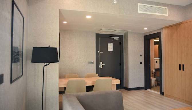 Park Inn by Radisson Yalova City Center - Süit