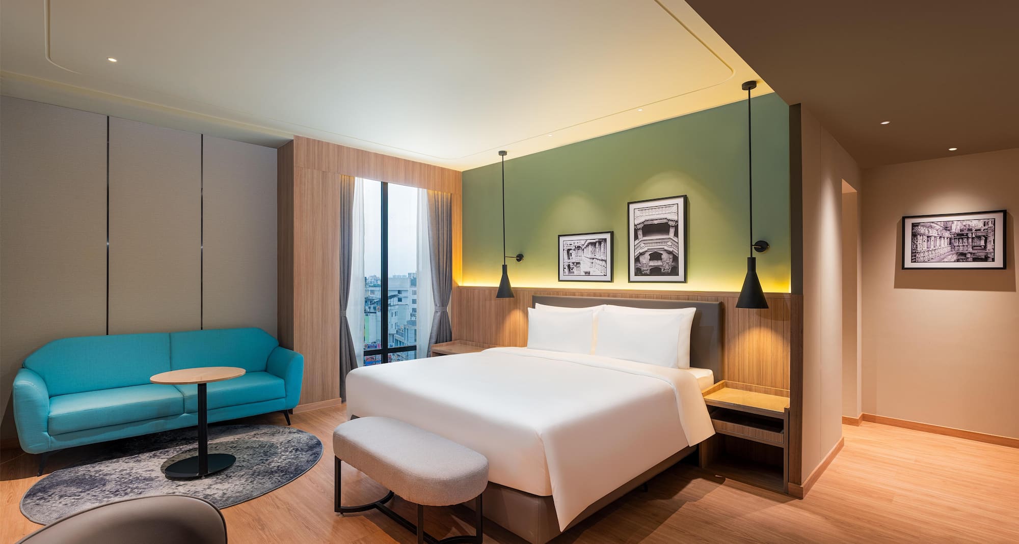 Park Inn & Suites By Radisson Rajkot - Executive Bedroom