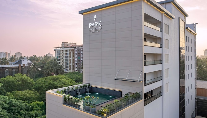 Park Inn & Suites by Radisson Thrissur East Fort - Exterior View