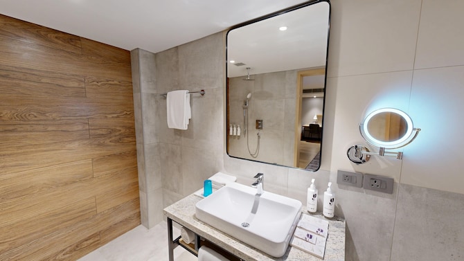 Park Inn & Suites by Radisson Thrissur East Fort
