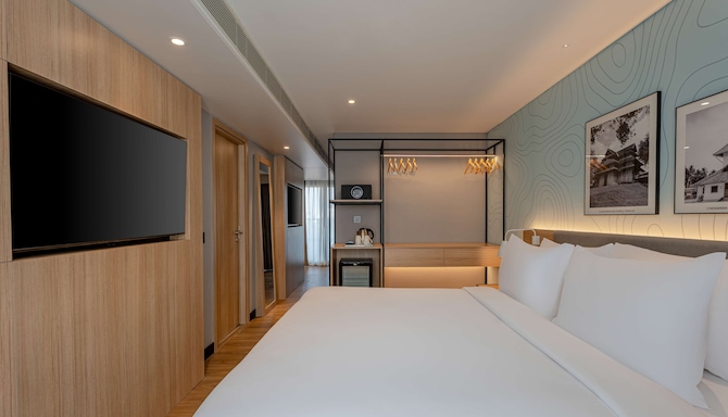 Park Inn & Suites by Radisson Thrissur East Fort - Superior room with balcony