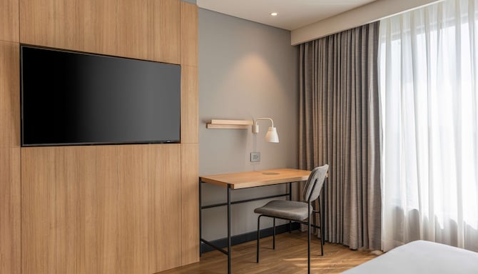 Park Inn & Suites by Radisson Thrissur East Fort - Standard Room King